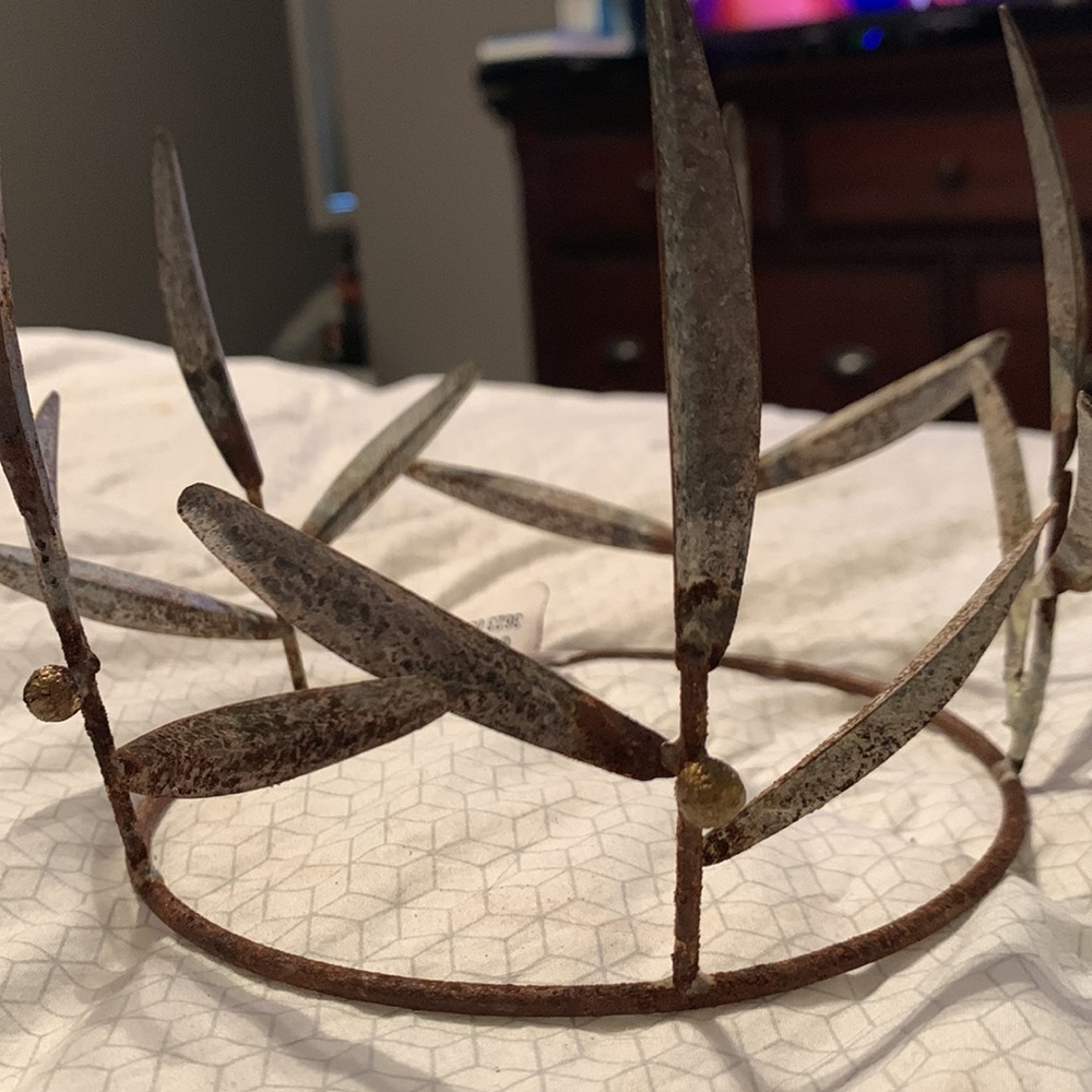 NWT Anthropologie Small Decorative Crown - Picture 3 of 7